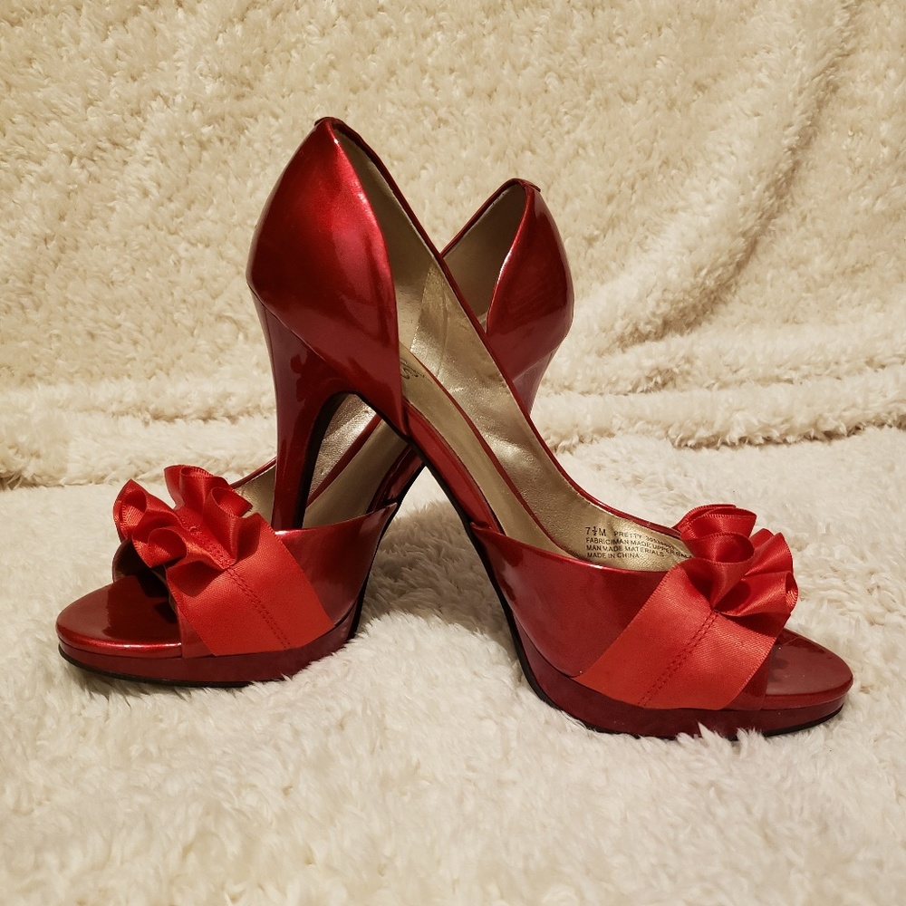 Carlos Red Ruffle Patent Leather Peep Toe Pumps